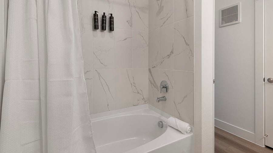 Furnished Finder property 1010465_13 photo 25