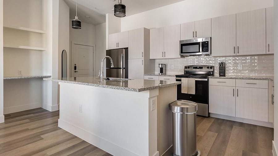 Furnished Finder property 1010465_14 photo 7