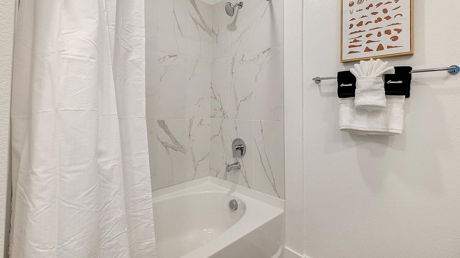 Furnished Finder property 1010465_14 photo 28