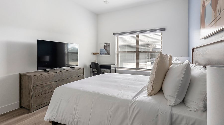 Furnished Finder property 1010465_3 photo 8