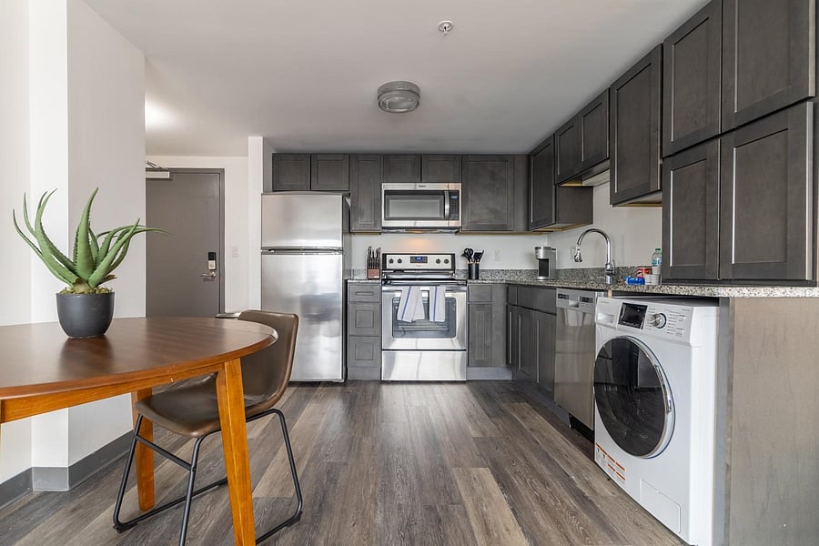 Furnished Finder property 1010467_1 photo 7