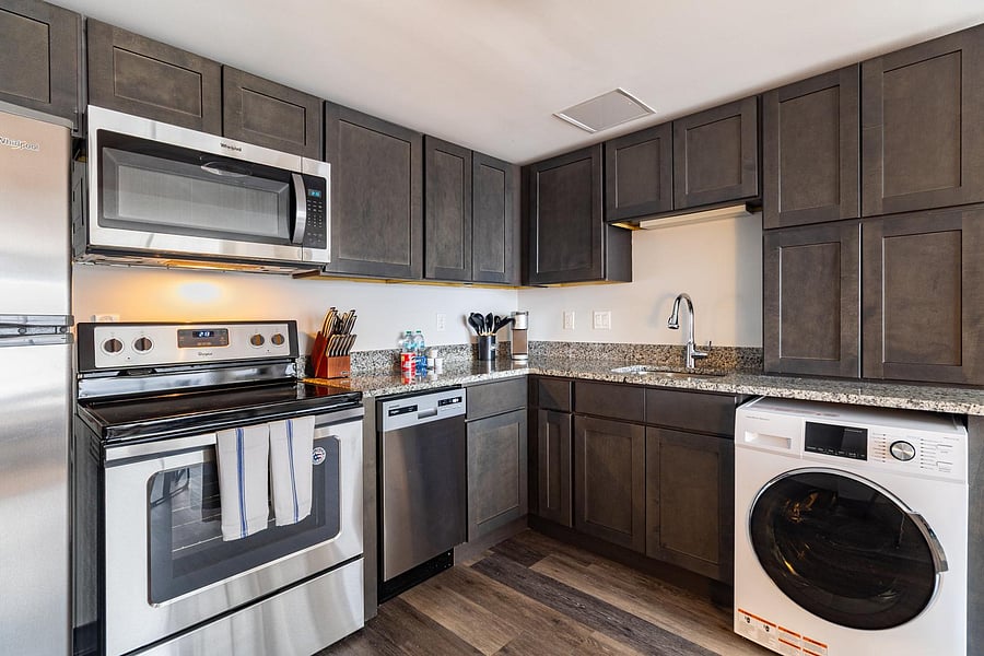 Furnished Finder property 1010467_4 photo 7