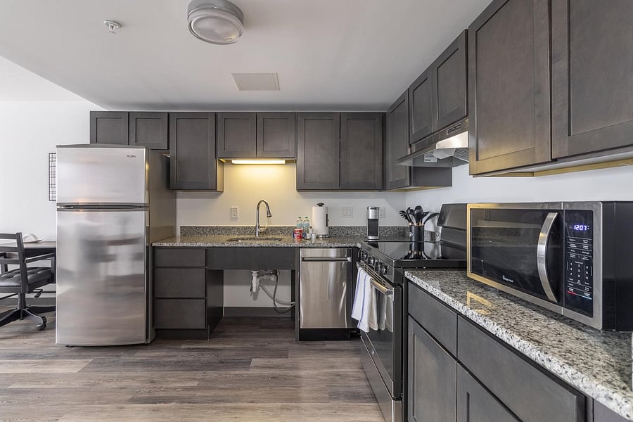 Furnished Finder property 1010467_6 photo 7
