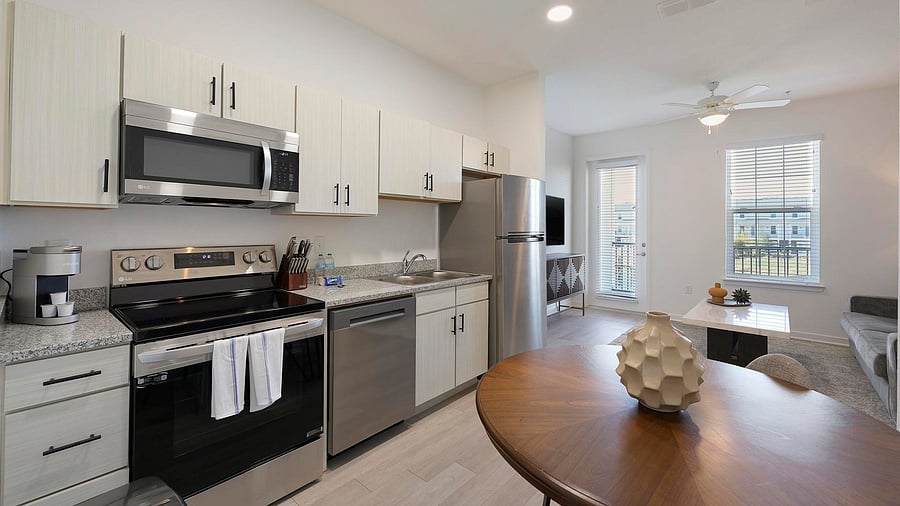 Furnished Finder property 1010469_4 photo 7
