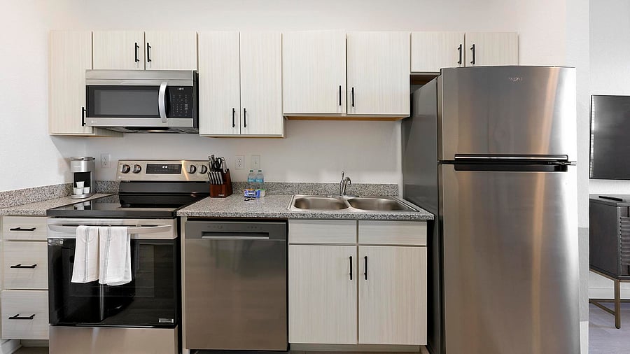 Furnished Finder property 1010469_4 photo 6