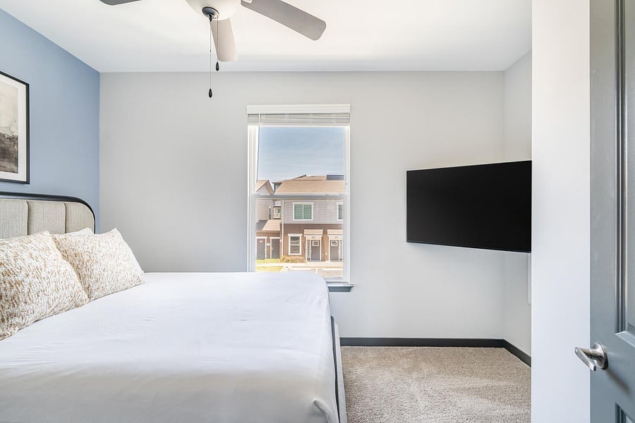 Furnished Finder property 1010496_8 photo 14