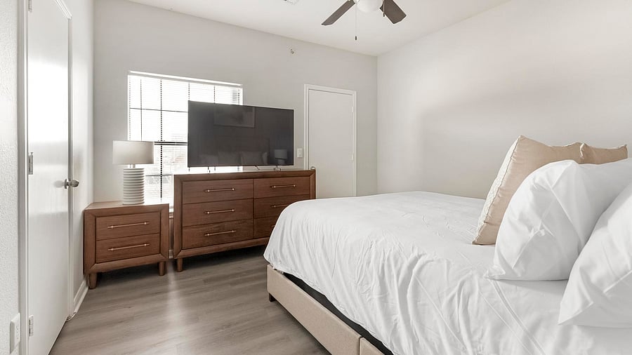 Furnished Finder property 1010517_3 photo 10