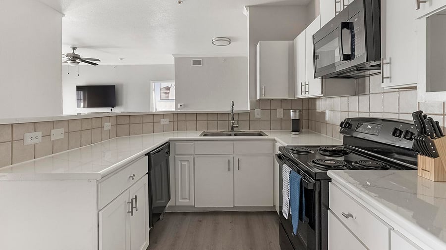 Furnished Finder property 1010517_3 photo 8
