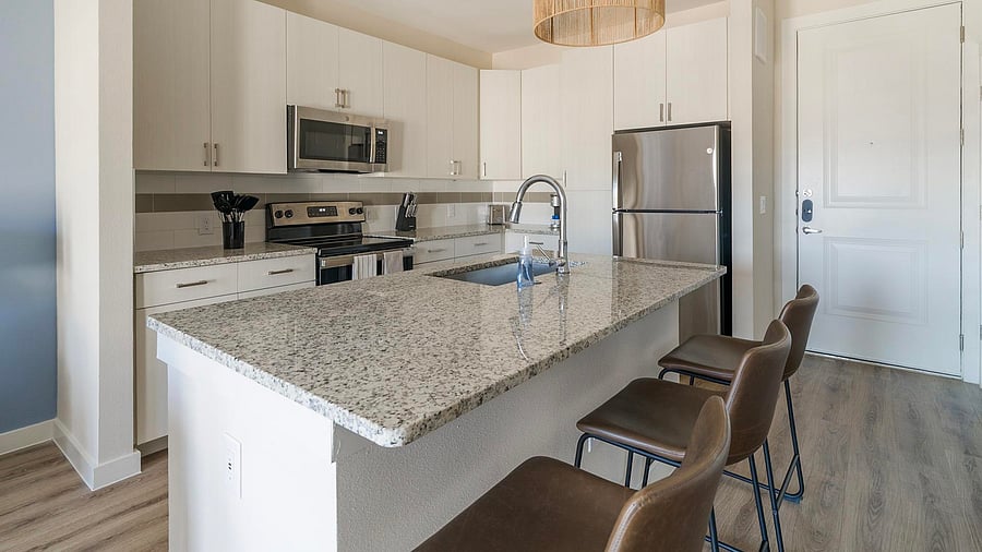 Furnished Finder property 1010549_10 photo 4