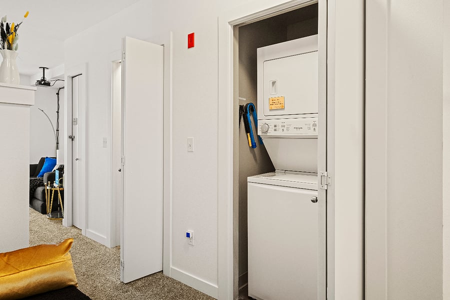 Furnished Finder property 1010555_1 photo 12