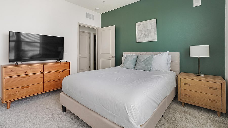 Furnished Finder property 1010557_15 photo 13
