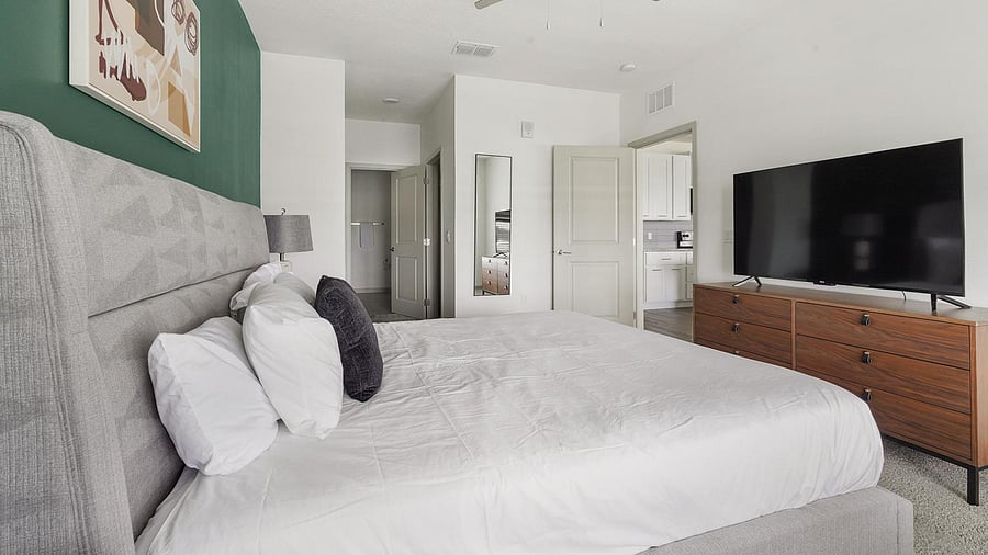 Furnished Finder property 1010557_15 photo 8