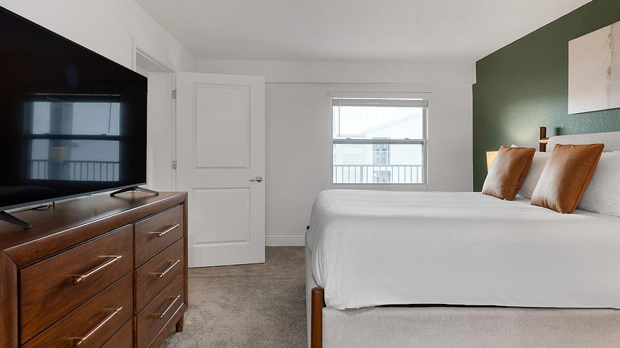 Furnished Finder property 1010564_14 photo 11