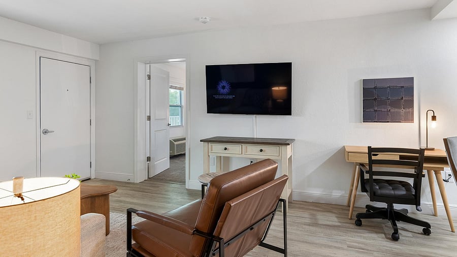 Furnished Finder property 1010564_14 photo 4
