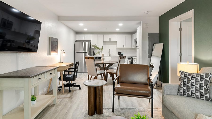 Furnished Finder property 1010564_14 photo 3