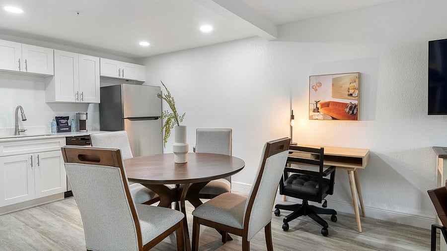 Furnished Finder property 1010564_8 photo 4