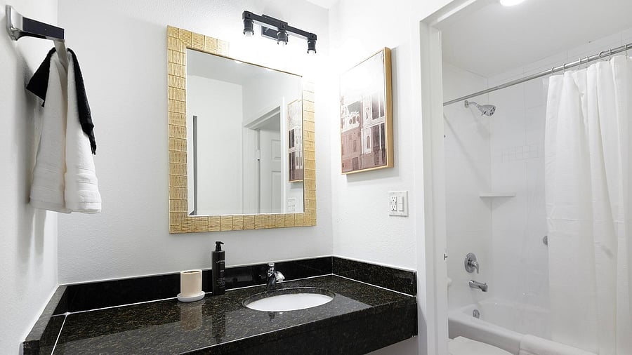 Furnished Finder property 1010574_17 photo 15