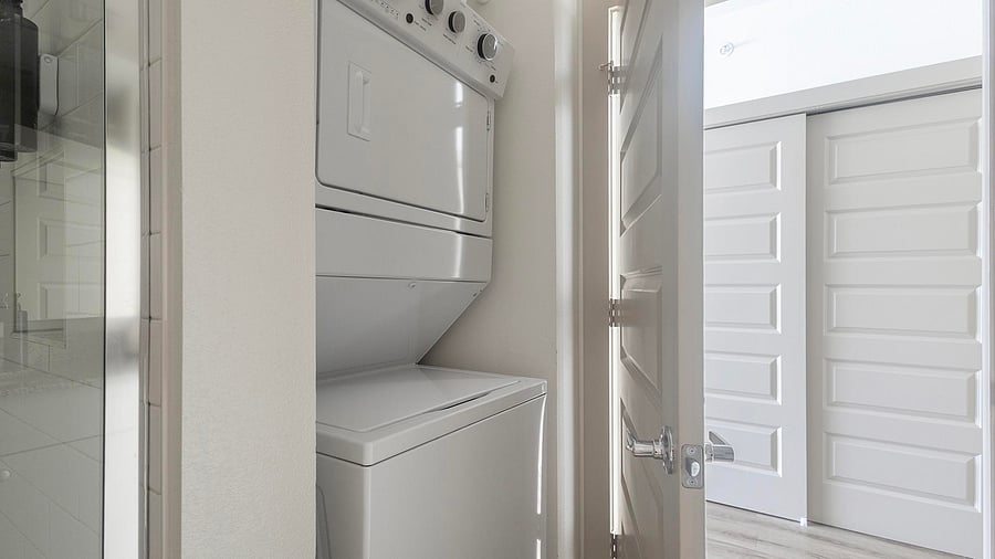 Furnished Finder property 1010576_13 photo 10
