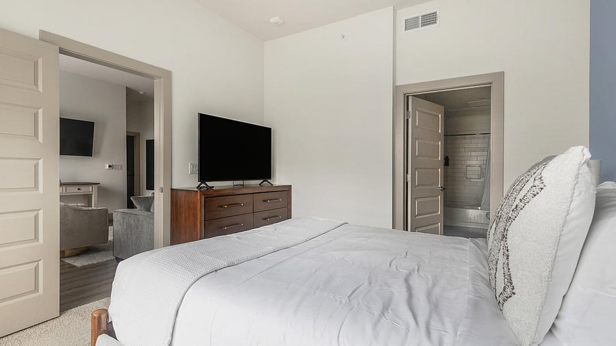 Furnished Finder property 1010576_23 photo 8