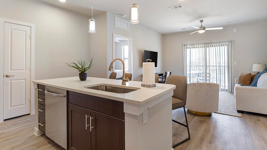 Furnished Finder property 1010582_11 photo 12