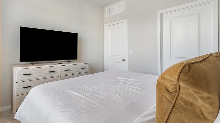 Furnished Finder property 1010582_15 photo 11