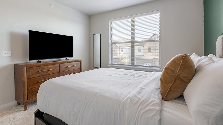 Furnished Finder property 1010582_15 photo 14