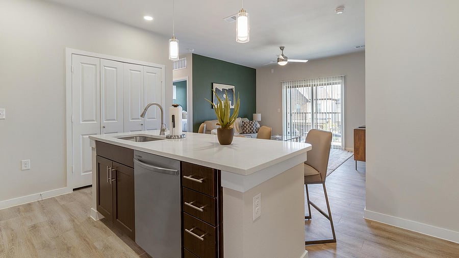 Furnished Finder property 1010582_15 photo 7