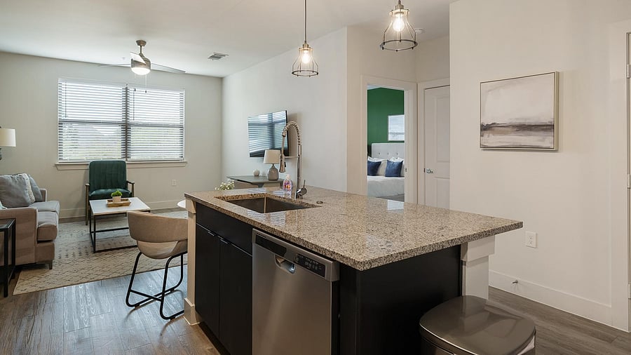 Furnished Finder property 1010584_11 photo 6