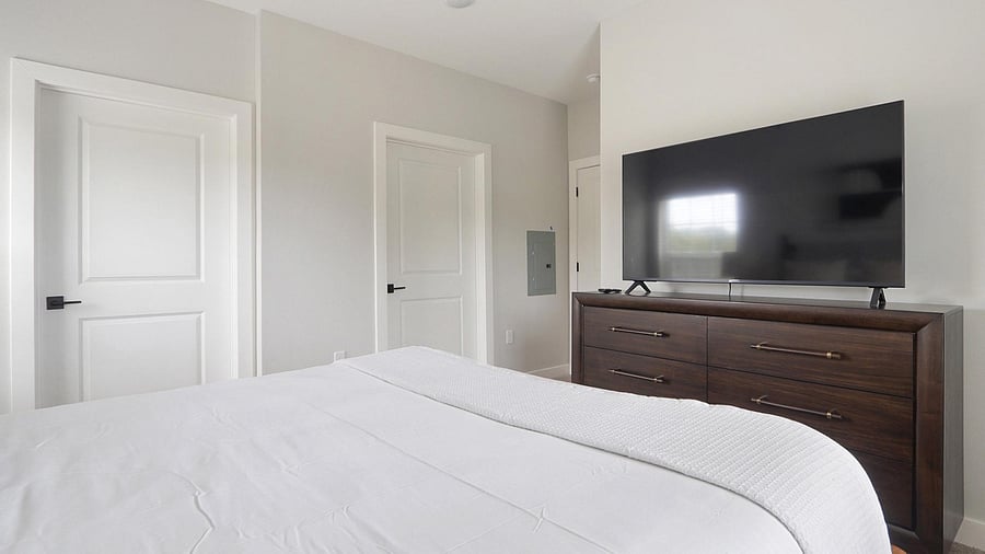 Furnished Finder property 1010585_28 photo 8