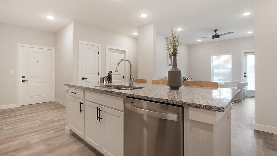 Furnished Finder property 1010585_28 photo 5