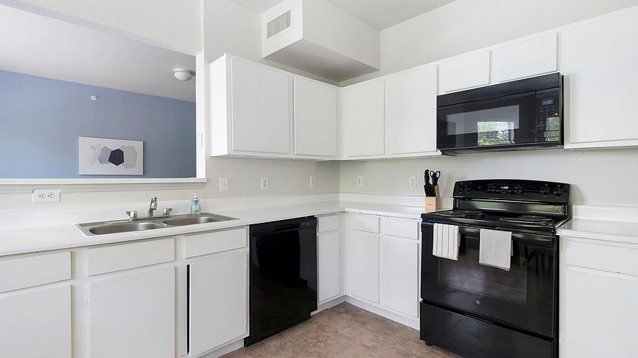 Furnished Finder property 1010616_10 photo 6