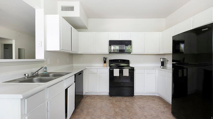 Furnished Finder property 1010616_10 photo 7