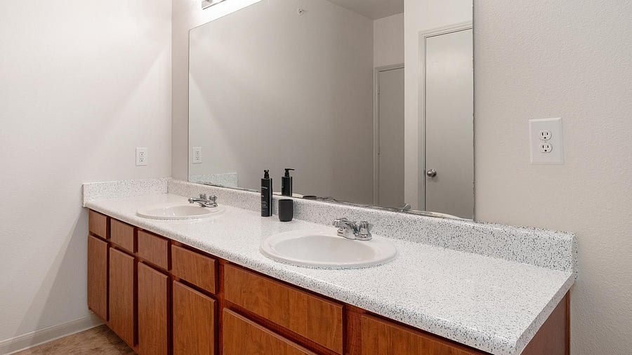 Furnished Finder property 1010616_9 photo 16