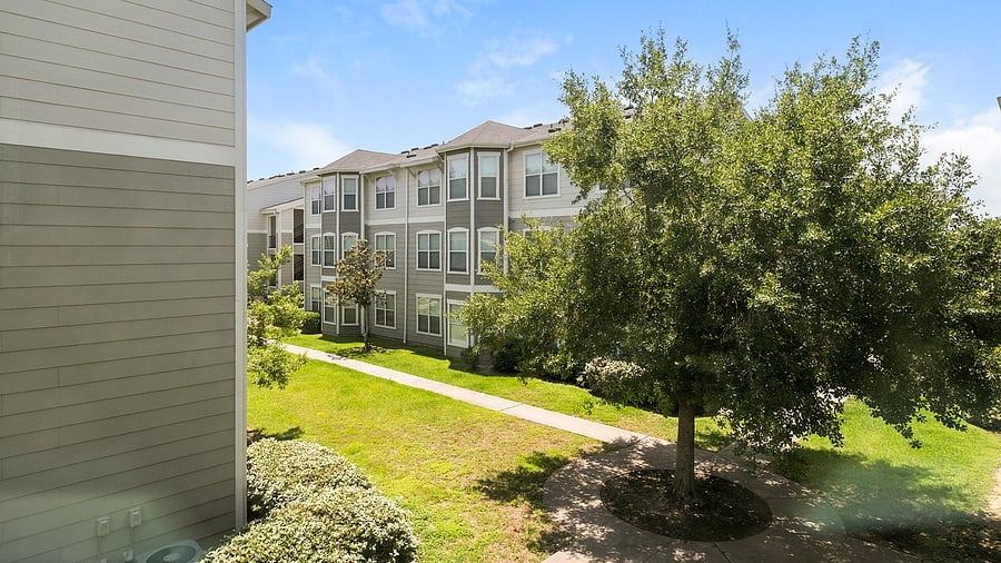 Furnished Finder property 1010616_9 photo 20