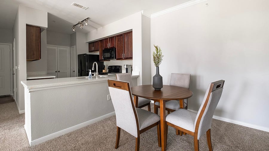 Furnished Finder property 1010617_7 photo 8