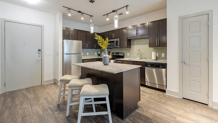Furnished Finder property 1010630_3 photo 8
