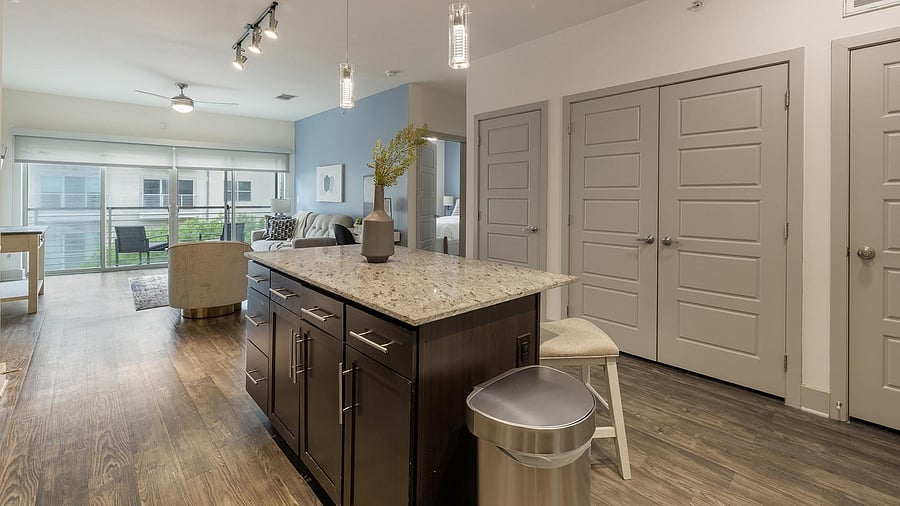 Furnished Finder property 1010630_3 photo 7