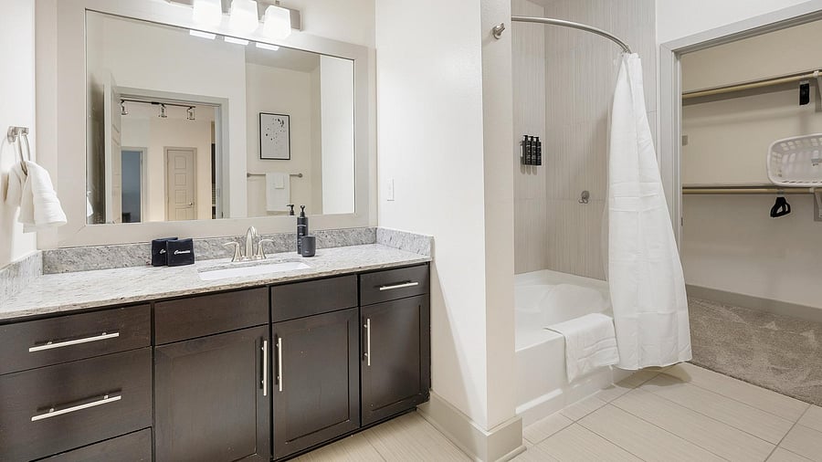 Furnished Finder property 1010630_3 photo 15