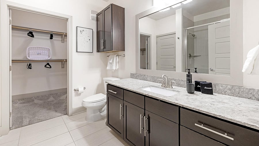 Furnished Finder property 1010630_3 photo 16