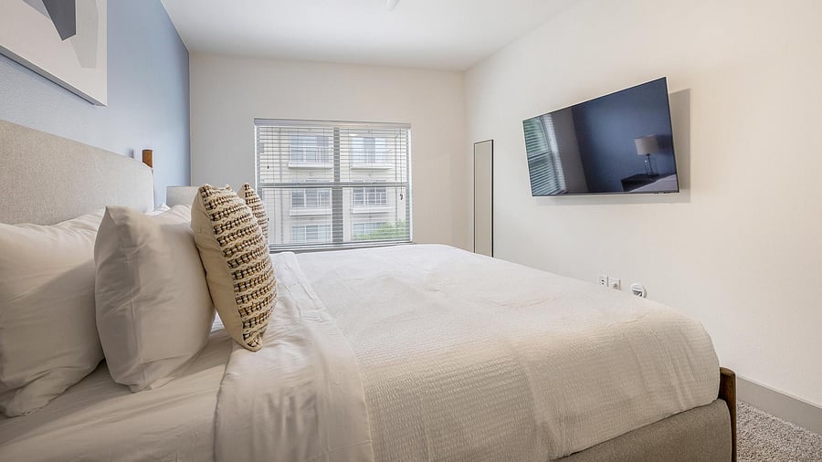 Furnished Finder property 1010630_3 photo 14