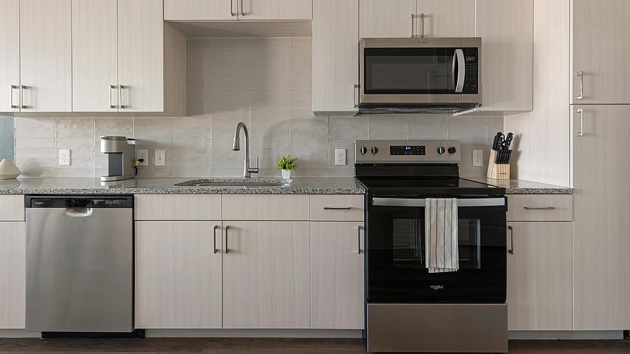 Furnished Finder property 1010633_2 photo 7