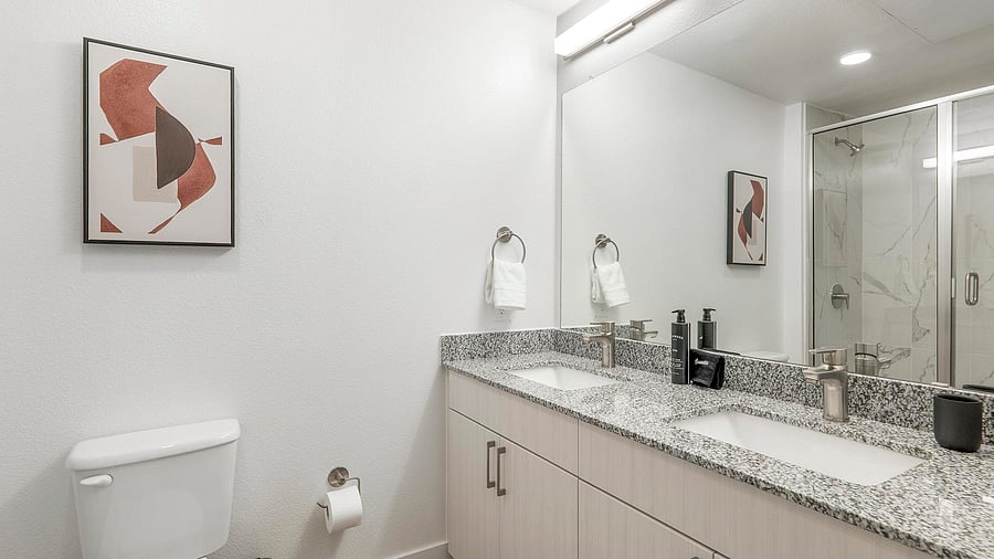 Furnished Finder property 1010633_36 photo 27