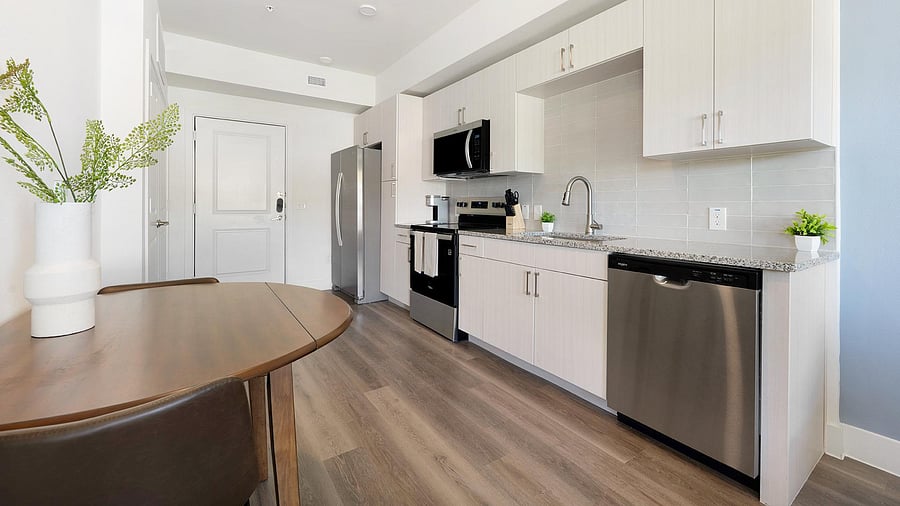 Furnished Finder property 1010633_6 photo 10