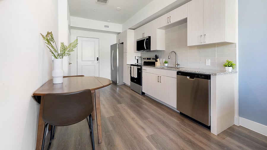 Furnished Finder property 1010633_6 photo 7