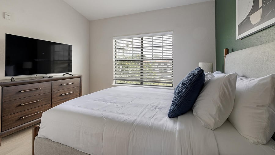 Furnished Finder property 1010652_14 photo 12