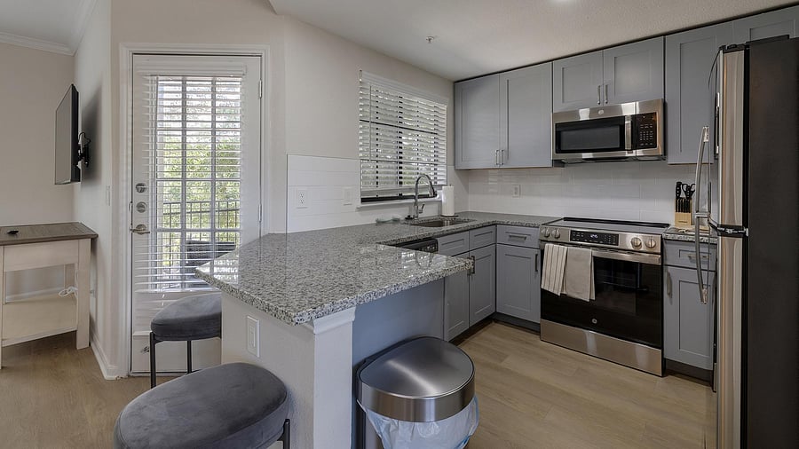 Furnished Finder property 1010652_4 photo 4