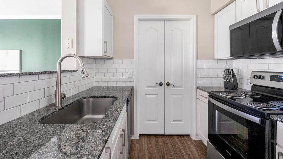 Furnished Finder property 1010666_1 photo 8