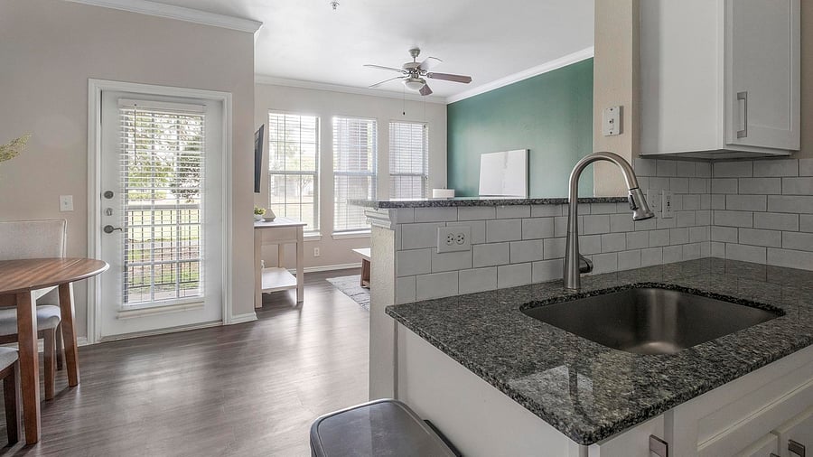 Furnished Finder property 1010666_1 photo 9