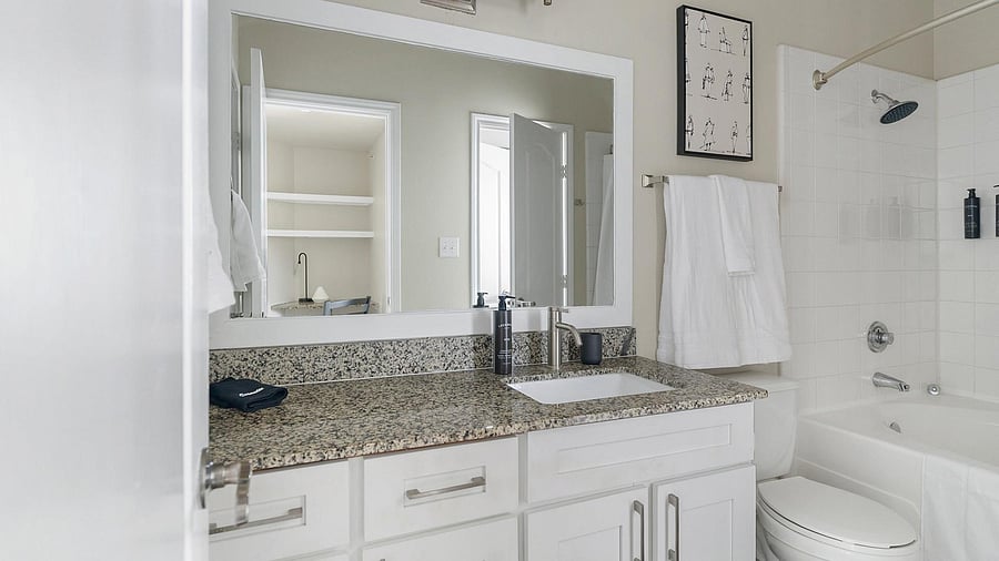 Furnished Finder property 1010666_13 photo 17