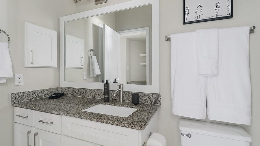 Furnished Finder property 1010666_13 photo 16